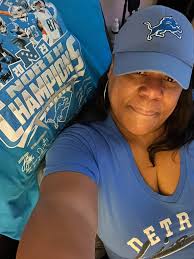 WESTSIDE OF THE 313 IS WHERE I BE WHAT UP DOE' DETROIT✌️