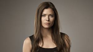 La guerre des gangs atteint son crescendo à gotham city. Peyton List Incarnera Poison Ivy Dans La Saison 4 De Gotham Dc Planet