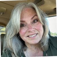 Tracy Ohm's Instagram, Twitter & Facebook