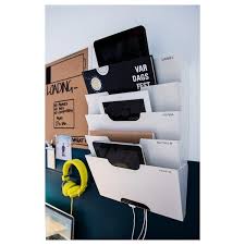 Kvissle Zeitungshalter Fur Die Wand Weiss Ikea Deutschland White Magazine Rack Magazine Rack Ikea Finds