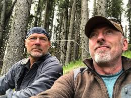 Les Stroud(@reallesstroud) • Instagram 사진 및 동영상