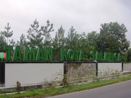 Download now gambar mewarnai dinosaurus untuk anak tk dan sd terbaru. Kunto Bimo Di Taman Kota Salatiga Rynari