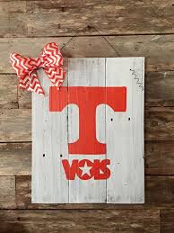 Tennesse Vols Sign Vols Decor Tennessee Vols Decor Ut Decor Tennessee Volunteers Tennessee Dorm Roo Wood Pallet Signs Painting On Pallet Wood Wood Pallets