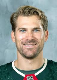 Player photos for the 2007-08 Sudbury Wolves at hockeydb.com