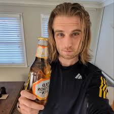 With the New Year comes new goals and resolutions. Here is mine; I will run  15 mins for every Guinness consumed. Wish me luck everyone🫡🤝