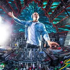 Get all the lyrics to songs by dzeko and join the genius community of music scholars to learn the meaning behind the lyrics. Tiesto Dzeko Post Malone And Preme Go Platinum With Hit Collab Jackie Chan Edm Com The Latest Electronic Dance Music News Reviews Artists