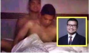 Смотреть видео про ali aziz. Jangan Camtu On Twitter Azmin Ali Video Leak Haziq Aziz Inset Made A Swearing Confession That It Was Indeed Azmin Ali And Him In The Video Leaked Recently Also Stated That Video Was