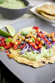 Gesunde Kichererbsenmehl Wraps Mit Guacamole Aus Deliciously Ella Rezept Leckere Gesunde Rezepte Kichererbsenmehl Kichererbsenmehl Rezepte