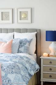 How To Make White Bedroom Walls Look Gorgeous White Wall Bedroom White Bedroom Decor Bedroom Design