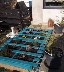 Bac A Fleurs En Palettes Recyclees Upcycled Pallet Planter Box 1001 Pallets Égaillez votre intérieur avec ce bac à fleur très maniable et à petit prix, descriptif upcycled pallet planter box