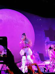 Pin By Adri On Ari Ariana Grande Concert Ariana Tour Ariana G