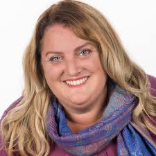 Auf Platz 49: Melanie-Nadine Mann aus Giebelstadt. Die verheiratete  Wirtschaftsfachwirtin, Jahrgang 1978 hat 2 Kinder und ist im Elternbeirat  der Schule engagiert. Sie ist FU Kreisschatzmeisterin und CSU  Ortsvorsitzende. Auch in Giebelstadt