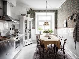 Papel pintado para cocinas y baños. Papel Pintado Con Motivos Florales En La Cocina Y El Dormitorio Blog Tienda Decoracion Estilo Nordico