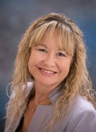 Sarah Erb's Instagram, Twitter & Facebook