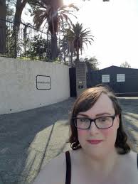 Millionaire record producer phil spector and the violent death of lana clarkson, macmillan, 2007, 352 pp. La Death Tour Part 7 The Entrance To Phil Spector S Mansion Estate Where He Murdered Lana Clarkson The House Is Like A Monument To His Colossal Ego Myfavoritemurder