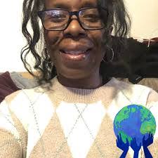 Regina Roundtree's Instagram, Twitter & Facebook