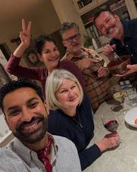 Festive get togethers, friends and family time, the last few weeks have  been busy. Hope everyone is spending time with loved ones during the  holiday season. XO!