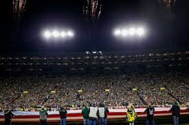 10 15 2018 Lambeau Field Under The Lights Green Bay Packers Fans Lambeau Field Green Bay