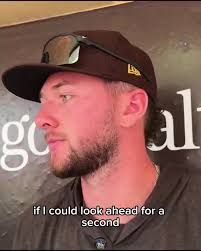 Javkson Meriññ Roasting Soto Abaut Contract