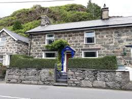 Hampshire has a lot to offer everyone. Holiday Cottages Near The Beach Seaside To Rent Self Catered
