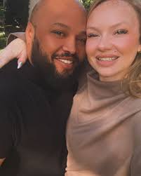 I asked for video so I could screen shot a decent picture from it and this  is what I got 🥹🤣🤦🏼‍♀️