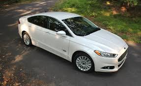 Ford personnel and/or dealership personnel cannot modify or remove reviews. 2015 Ford Fusion Energi Review