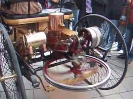 The First Car Ever Running Live The Benz Motorwagen 1886 Best First Car First Car Benz