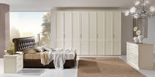 Scorrendo il catalogo delle nostre camere da letto moderne potrai trovare tutte le migliori soluzioni di arredo per la tua stanza da letto, da quelle matrimoniali a quelle singole, da quelle economiche a quelle di design, una scelta ampia e variegata che riuscirà a soddisfare qualunque tua esigenza. Camere Da Letto Moby Arredamenti
