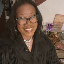 I prophesied to you that you and your husband will be the best couple in  the world in Jesus name...!!!