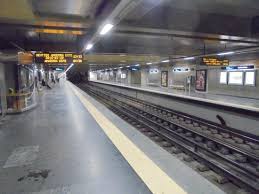 The first service of the day is at 6:30am and the last service of the night is at 1:00am (some minor stations close at 9:30pm). Detail Metrostation Map Jardim Da Fundacao Gulbenkian Picture Of Metropolitano De Lisboa Lisbon Tripadvisor