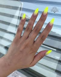 Pin Von Stephanie Wintheiser Auf Nails In 2020 Feuer Nagel Manikure Ideen Sommer Nagel Neon