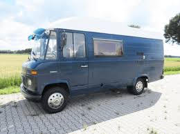 Pin Op Mercedes Vario