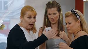 Hranař může být přemožen pouze jiným hranařem. Kadernictvi 2018 Csfd Cz