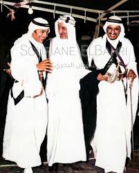 4 804 Mentions J Aime 128 Commentaires Soufiane Elbahri Soufiane Elbahri Sur Instagram سفيان البحري صورة تاريخية تجمع Coat Royal Lab Coat