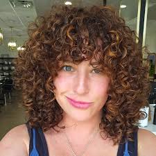 Saratoga area salon booths or suites for rent in August 2025?