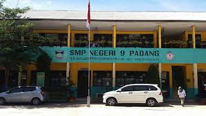 Smp negeri terbaik di padang. Smp Negeri 9 Wakili Kota Padang Pada Lomba Adiwiyata Tingkat Nasional Smp Negeri 9 Padang