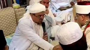 Berita terbaru laskar fpi berita terbaru habib rizieq berita terkini habib rizieq polisi vs pfi berita habib rizieq terkini info. Kabar Terbaru Habib Rizieq Sambut Kelahiran Cucu Kembar Di Awal Ramadan Semoga Jadi Penerus Rizieq Tribun Manado