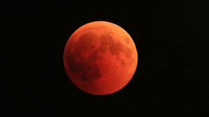 This can occur only when the sun, earth, and moon are exactly or very closely aligned (in syzygy) with earth between the other two, which can only happen at a full moon. Red Blood Lunar Eclipse And Supermoon What It Is Why It Occurs And How To Watch The Next One Marca