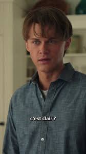 Même à l'enterrement de leur mère la famille se déchire. Nous les menteurs,  c'est dispo sur Prime Video !