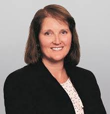 Janet Tucci's Instagram, Twitter & Facebook