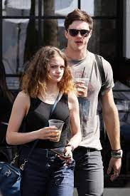 Once upon a time, joey king and jacob elordi starred in a little movie called the kissing booth that came out on netflix and was a massive hit. King With Boyfriend Jacob Elordi At The Farmer S Market In Studio City Joey King Kissing Booth Jacobs