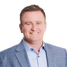 Kyle Riordan's Instagram, Twitter & Facebook