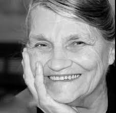 Belle Stephenson's Instagram, Twitter & Facebook