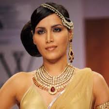 Images: Gems, jewels and a diamond-studded shoe