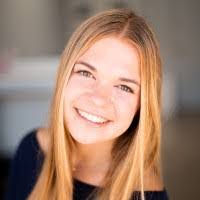 Eloise Hyatt's Instagram, Twitter & Facebook