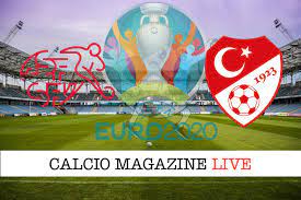 Cinque gol subiti in due partite e il ct viene messo in discussione dallo spogliatoio per i pochi cambi fatti. F5hoiel1kcn2pm