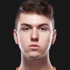 Innaxe из Team Vitality по LoL