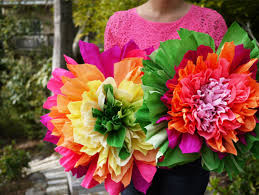 This free dahlia tutorial is part of paper flower backdrop diy kit. Diy Crepe Paper Flowers Honestly Wtf