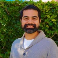 300+ perfiles de «Jon Dominguez»