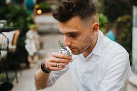 Qual è il segreto di un buon drink? Far sentire il cliente a casa